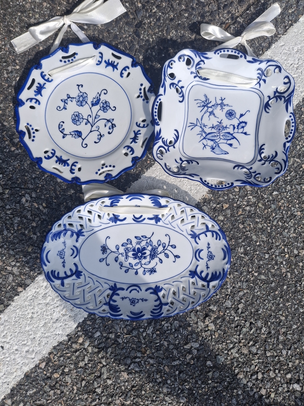 Set of 3 Vintage Lillian Vernon Blue White Porcelain Floral Reticulated Plates